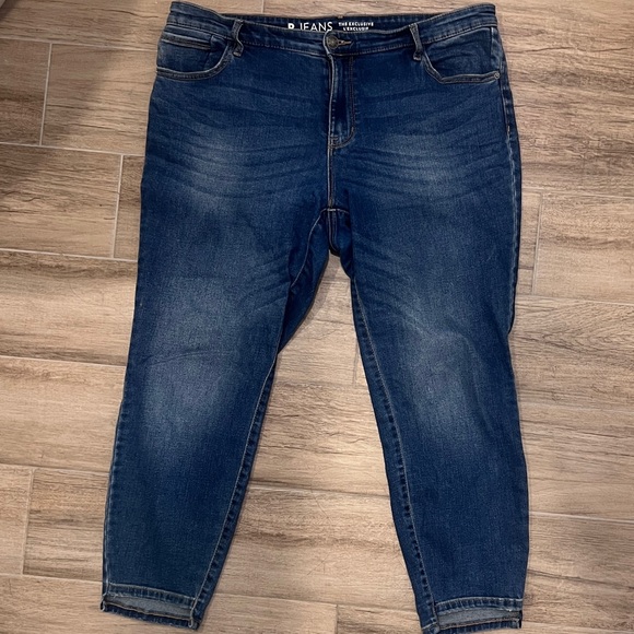 Reitmans Jeans - Picture 1 of 5